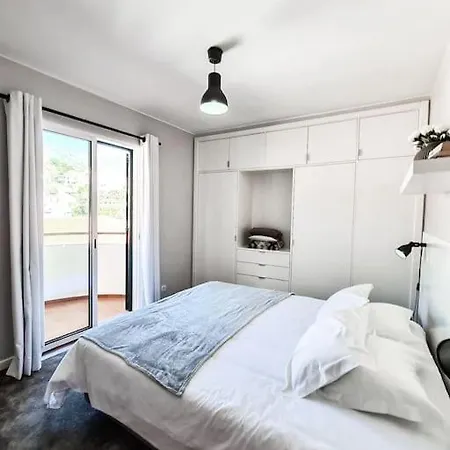 Santa Luzia's Pearl Iv - Two Bed * Funchal (Madeira)